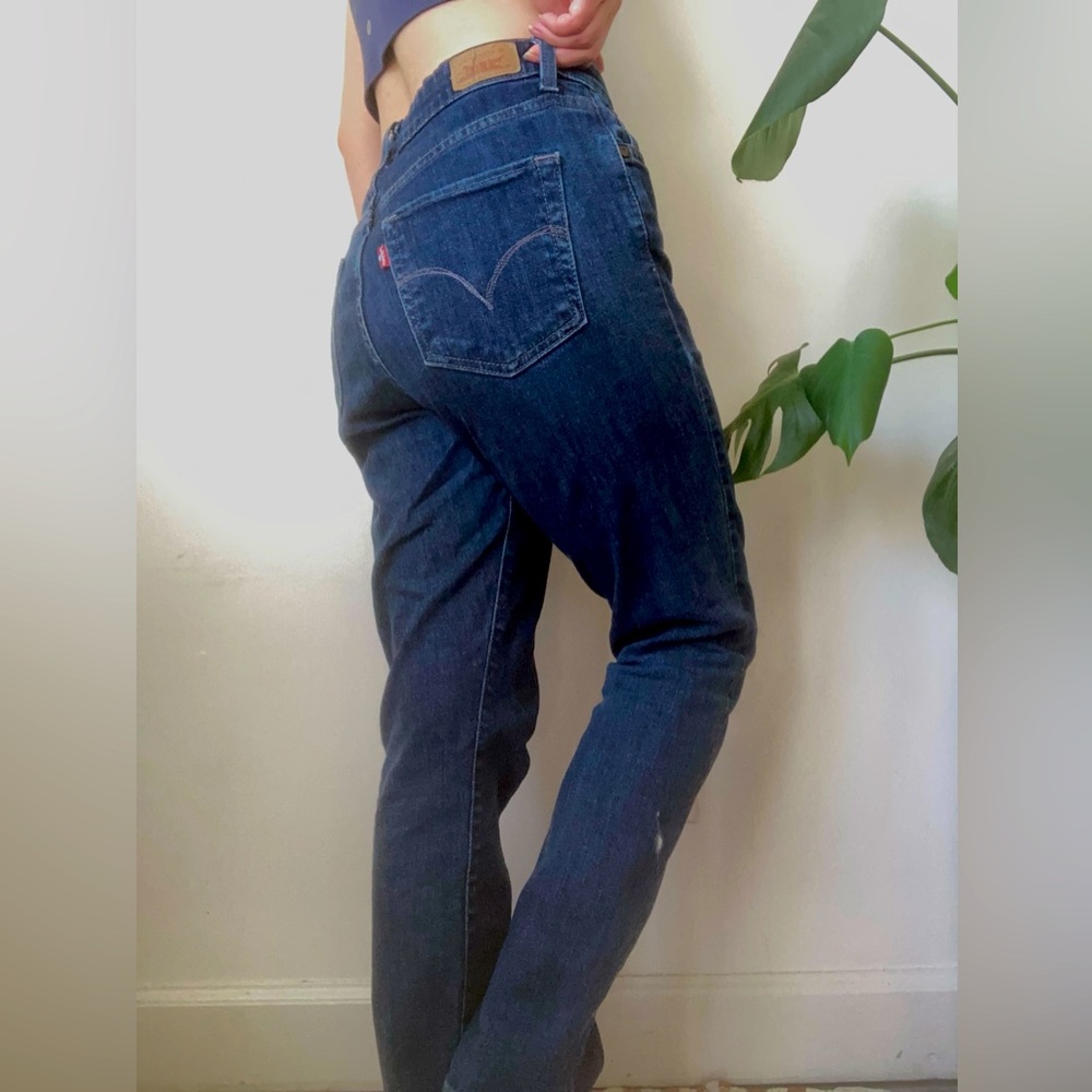 Levi’s vintage style mid rise straight leg blue jeans